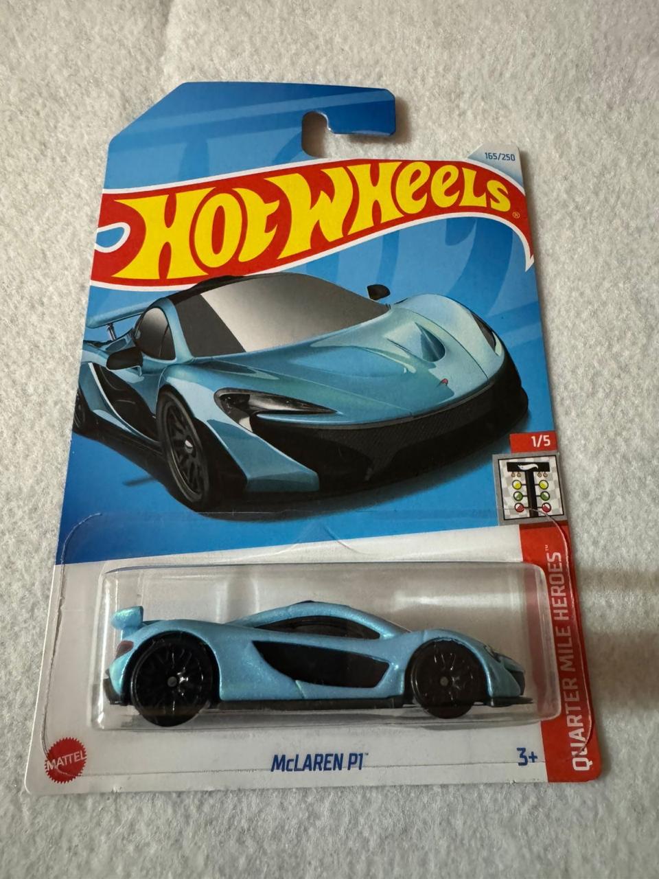 McLaren P1 Línea: Hot Wheels Mainline Subserie: Quarter Mile Heroes (Modelo 1/5) Número de Colección: 165/250